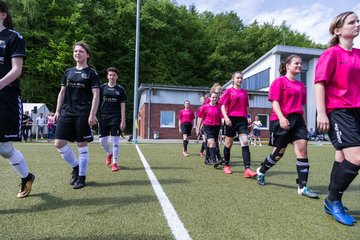 Bild 8 - B-Juniorinnen Pokalfinale SV Henstedt Ulzburg - SG Holstein Sued : 2:0